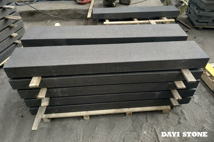 New G684 Natural Black Granite Stone Kerbs all sides flamed